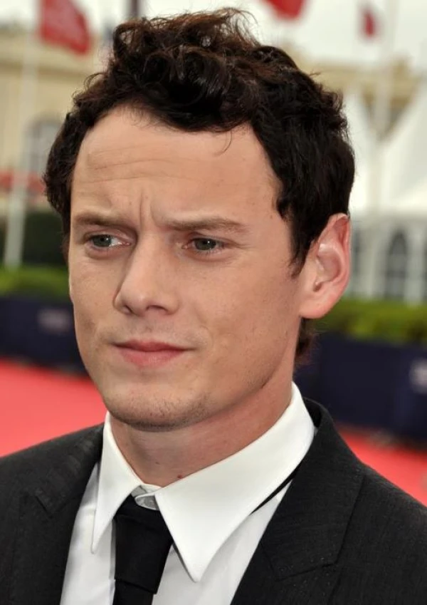 <strong>Anton Yelchin</strong>. Image by Georges Biard.