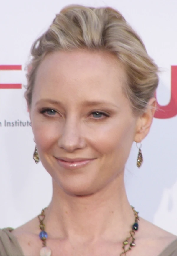 <strong>Anne Heche</strong>. Image by Roy Cevallos.