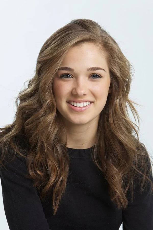 <strong>Haley Lu Richardson</strong>. Image by David Siegel.